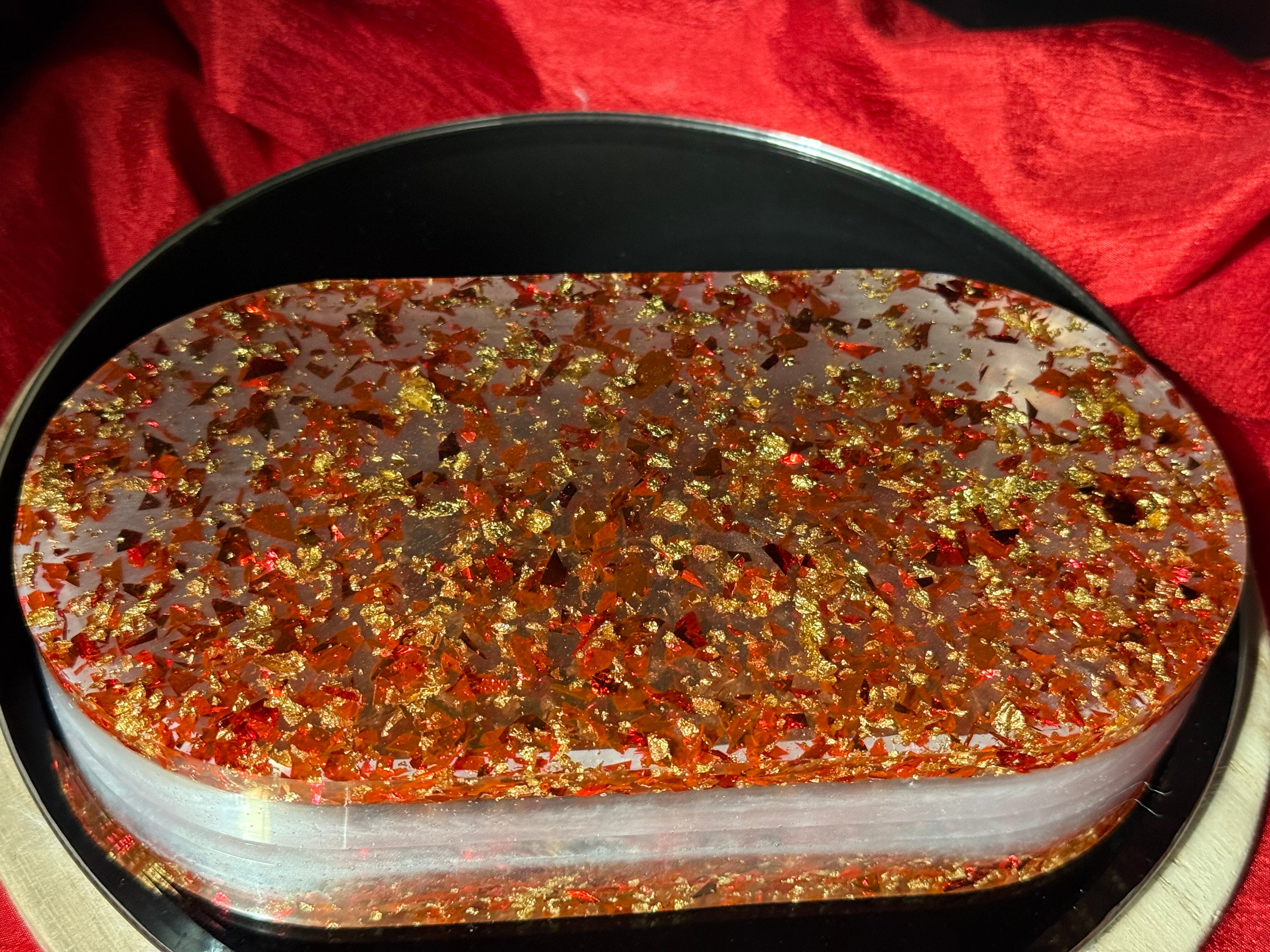 Red&Gold Flaked Oval Resin Decorative Tray