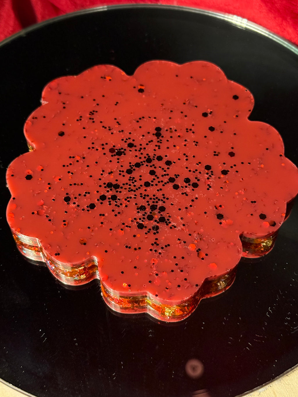 Ruby Gold Flake Resin Decorative Flower Tray