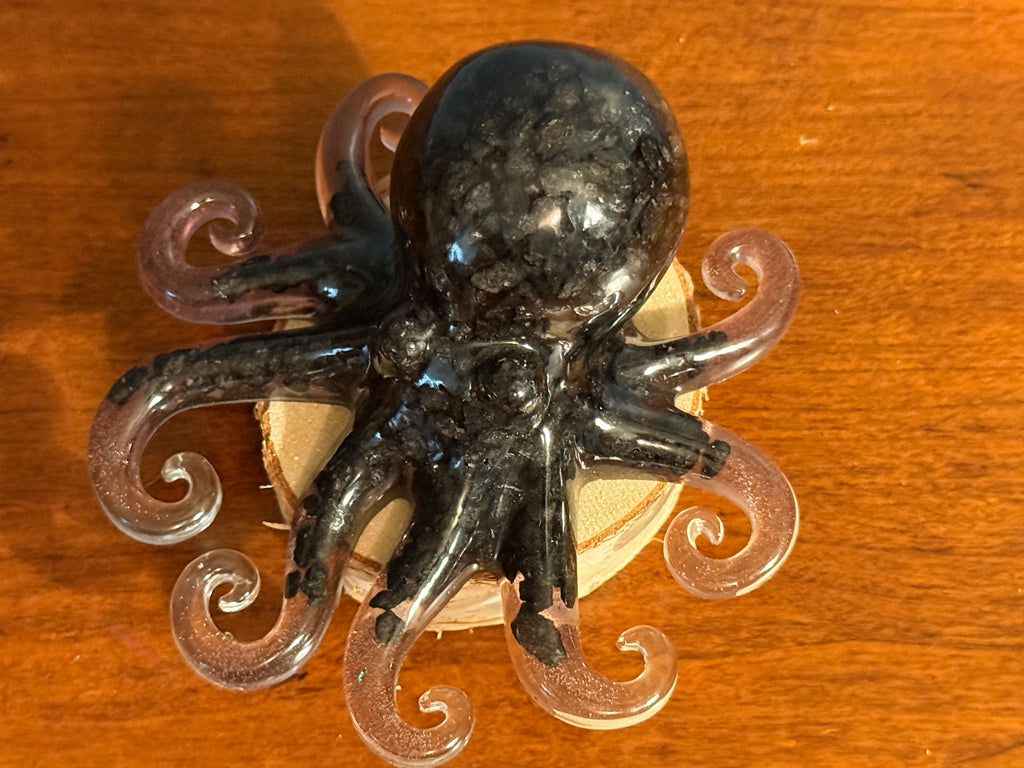 Black Pebble Resin Octopus