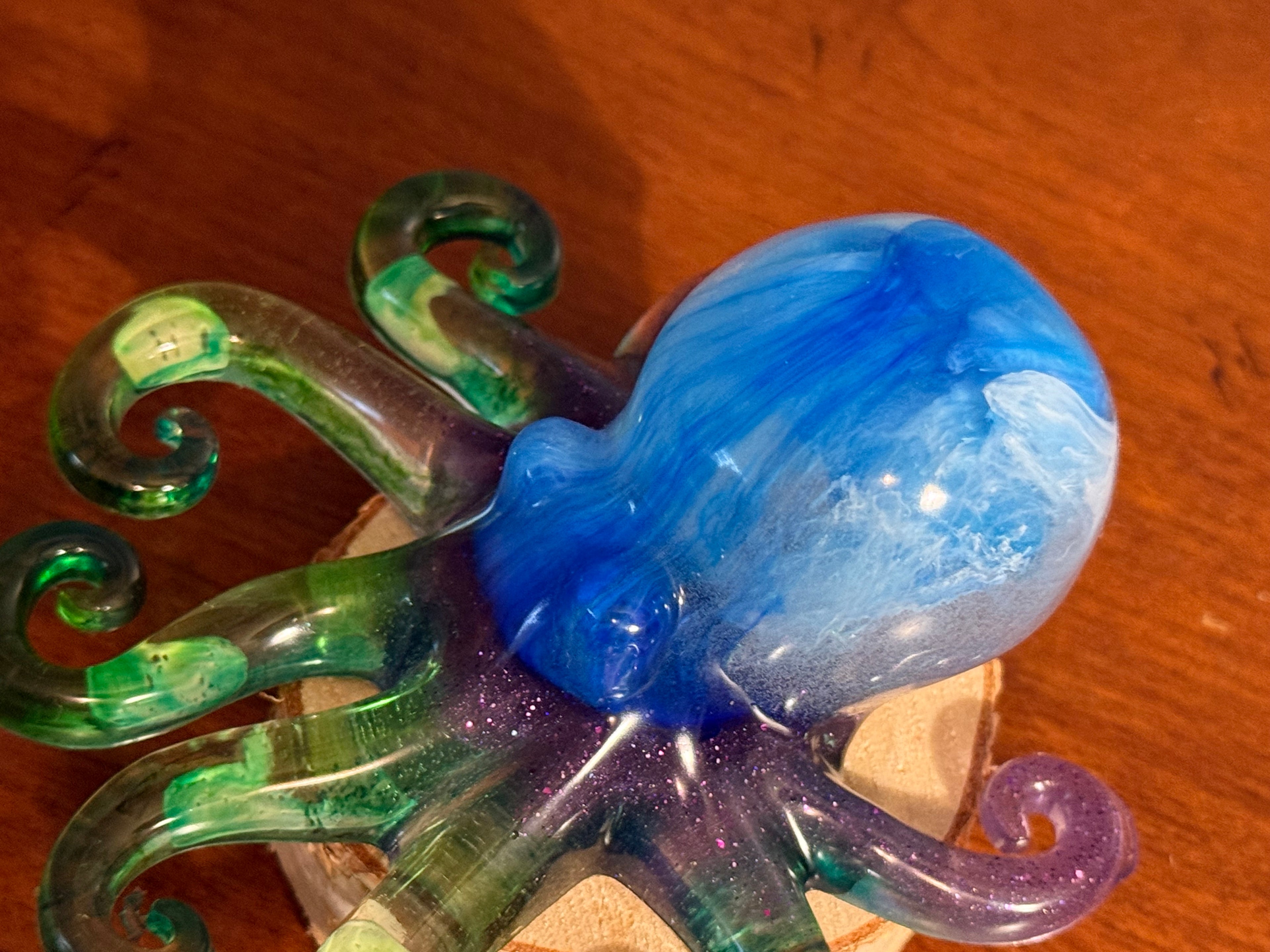Spring Layered Cloud Resin Octopus