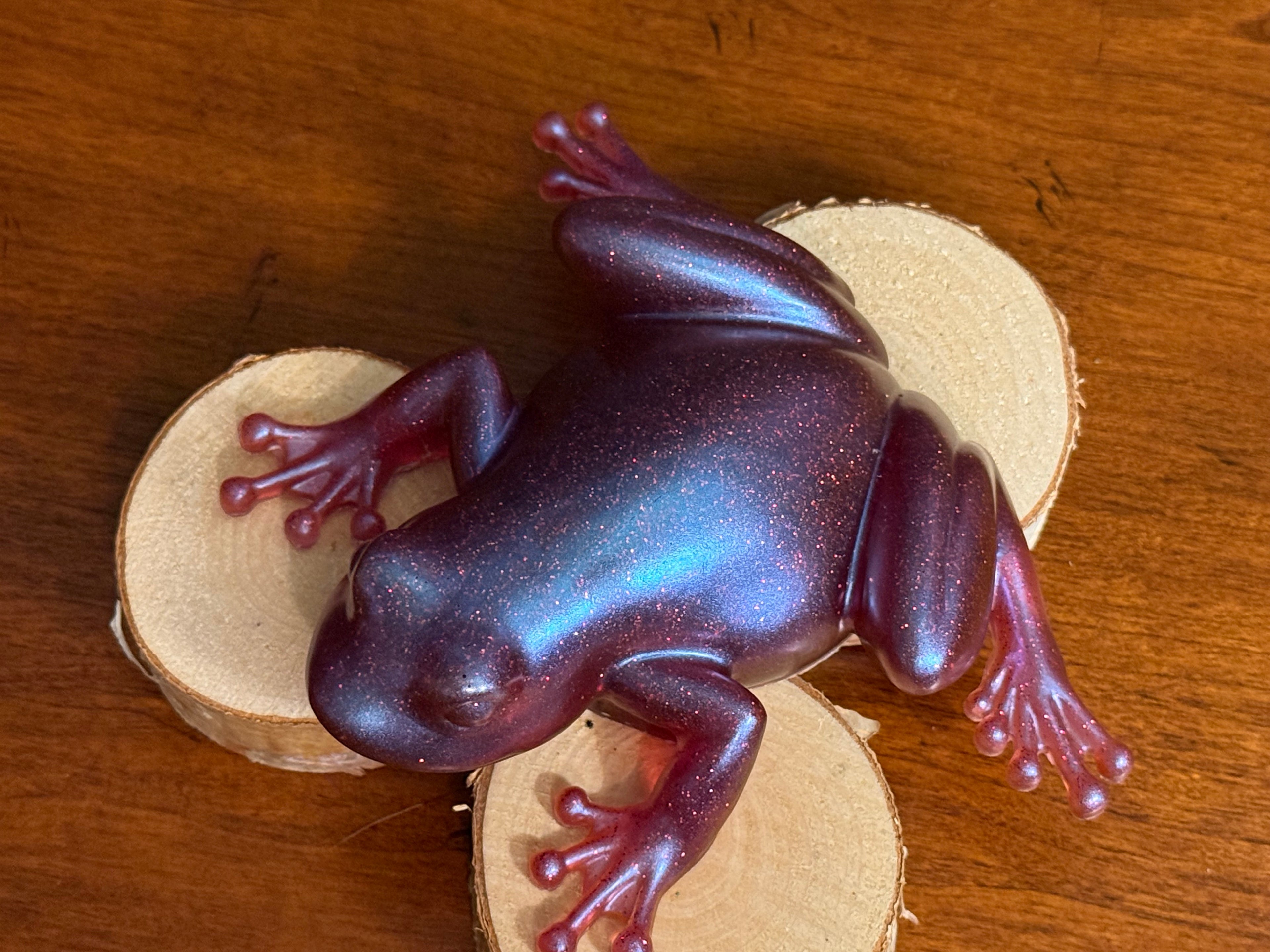 Sparkly Dark Pink Resin Frog