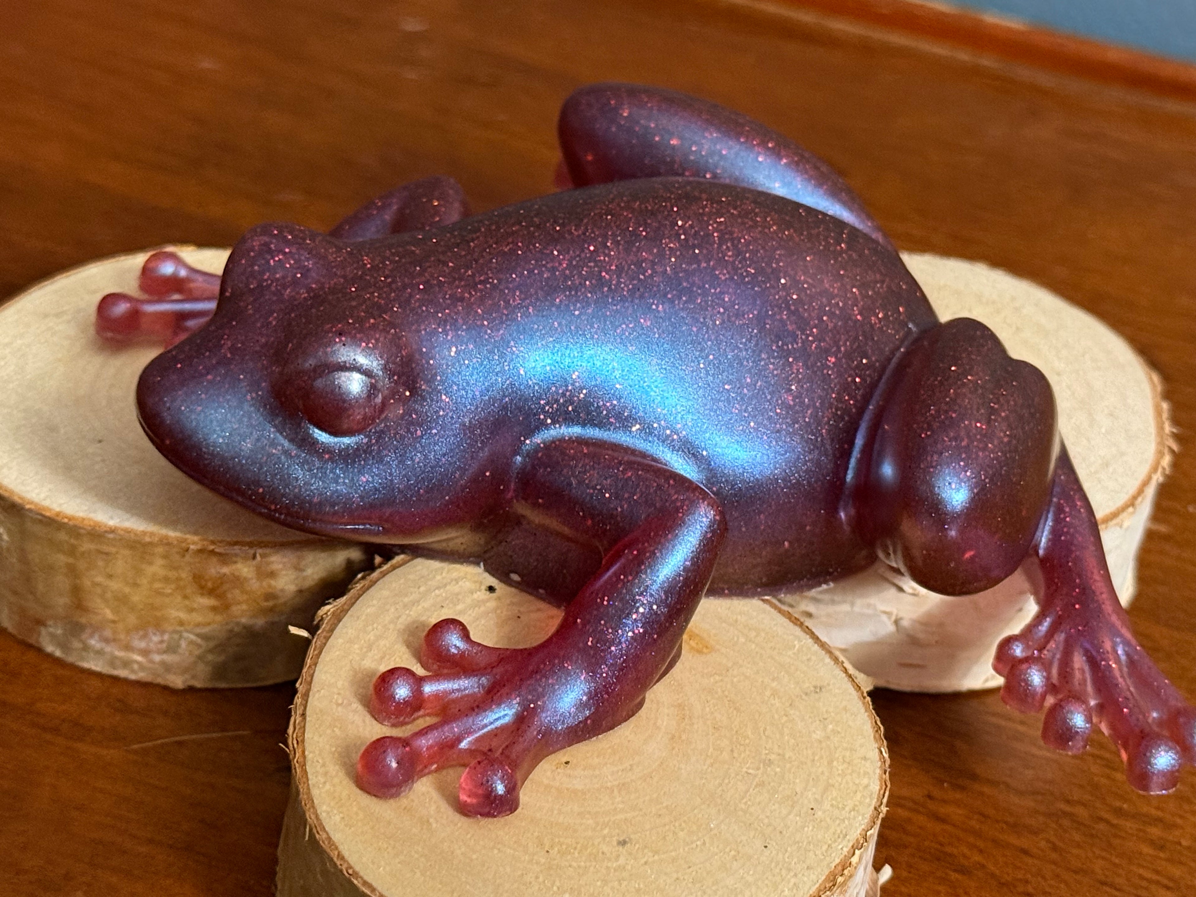 Sparkly Dark Pink Resin Frog