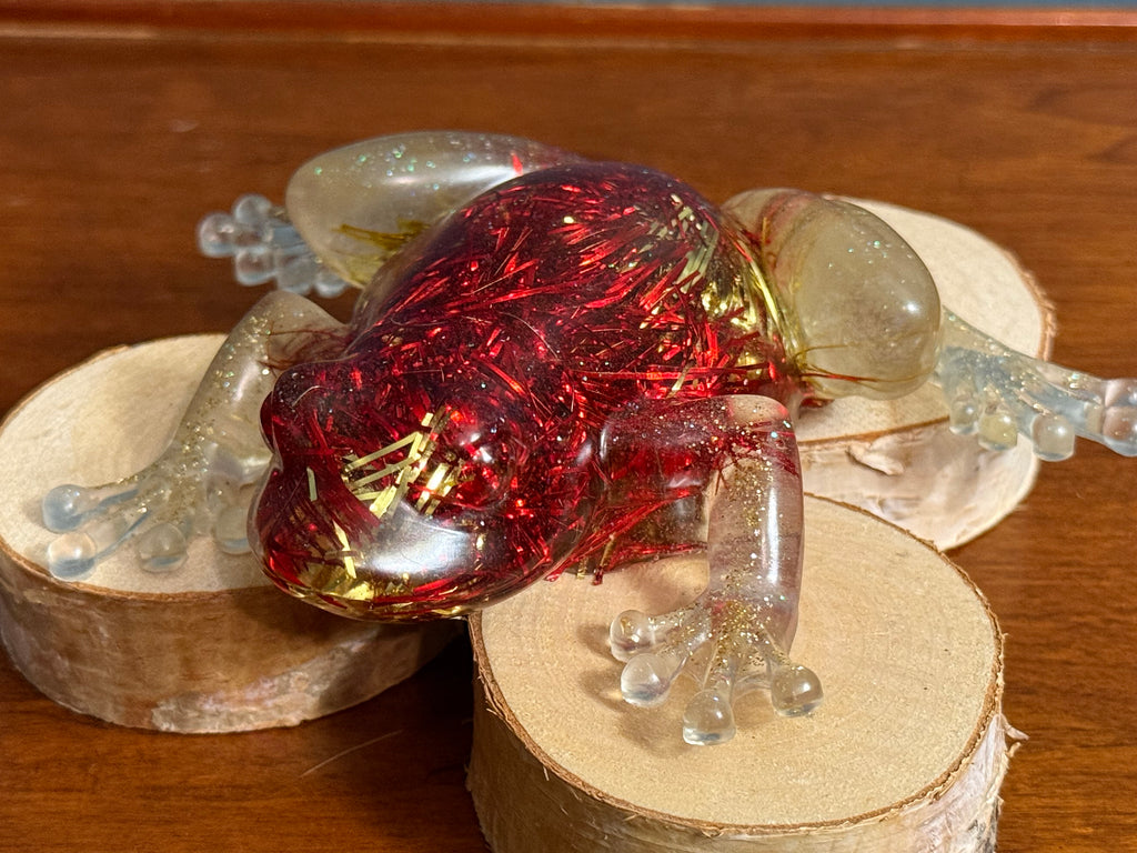 Red & Gold Tinsel Resin Frog