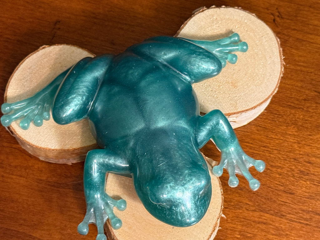 Shiny Green/Blue Resin Frog