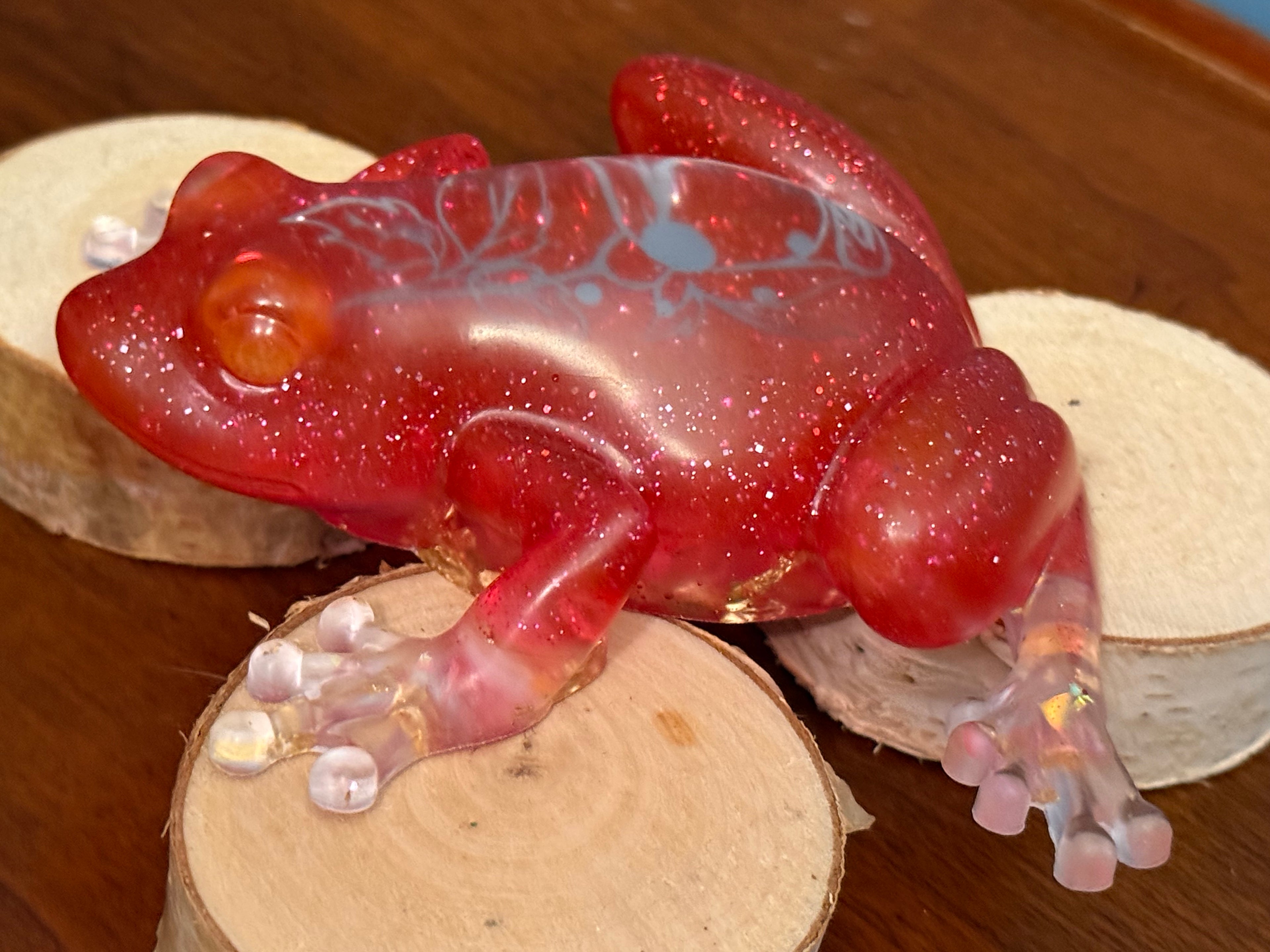 Red Rose Glitter Resin Frog