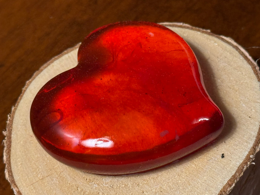Shiny Red Swirl Pocket Hug Heart - Resin Keepsake